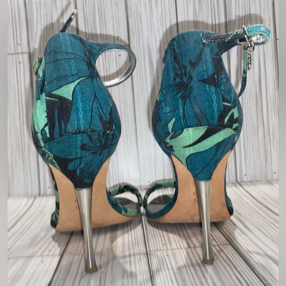 Guess By Marciano Tropical Jungle Leaf Floral Strap Stilettos Sandals Size 8.5 - Picture 8 of 12